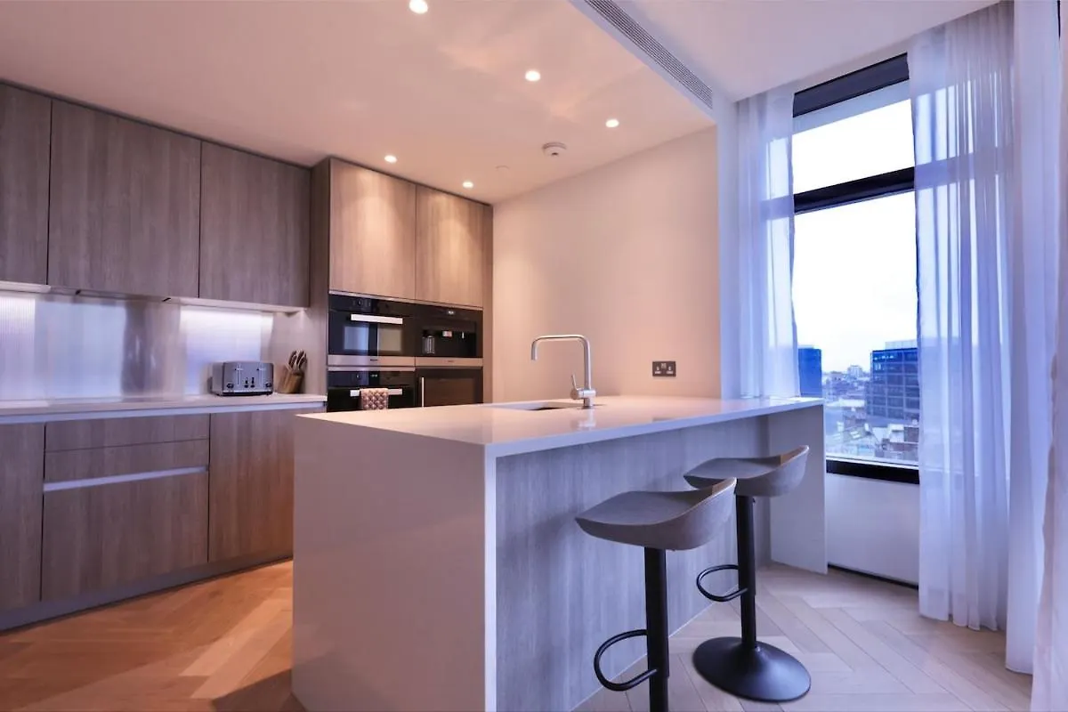 2 Bedroom Luxury Apartment London 0*,  United Kingdom