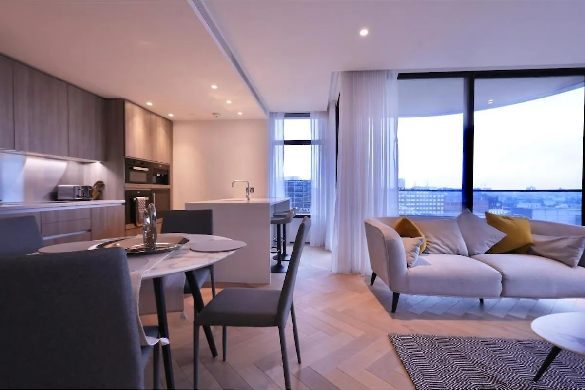2 Bedroom Luxury Apartment London 0*,  United Kingdom