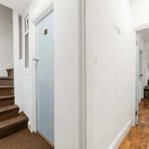 Upton Park Bedrooms 25 Min To Gasthof