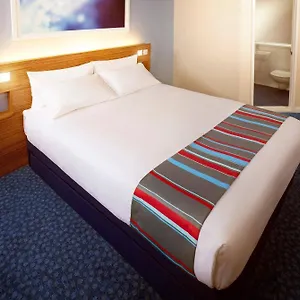 Travelodge Tower Bridge Отель