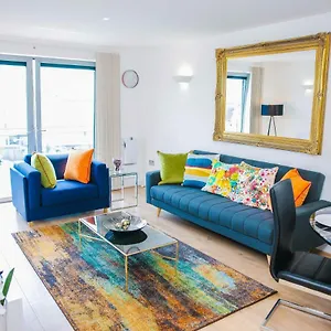 Riverside 2 Bed London